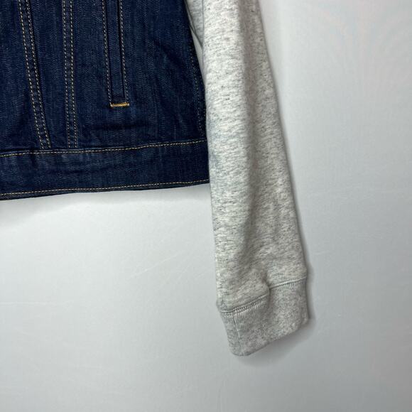 Boys Levi's Denim Jacket With Sweatshirt Sleeves And Hood Size Medium - Picture 3 of 7